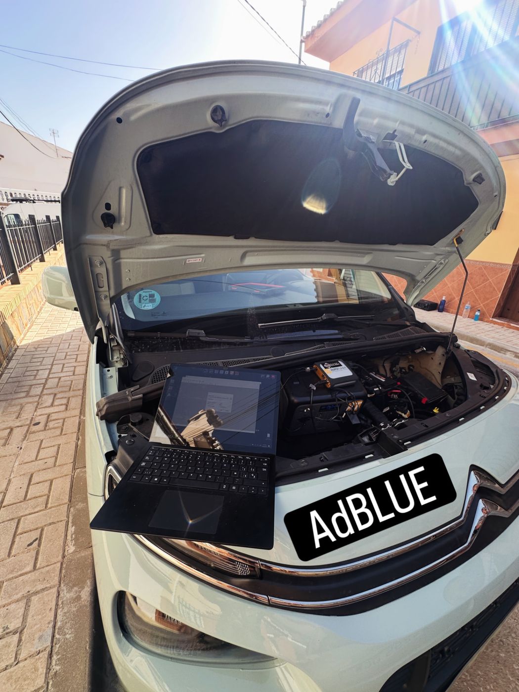 Citroën Berlingo 1.5 BlueHDi con solución AdBlue SCR y ECU Bosch MD1CS003 en Teatinos Málaga
